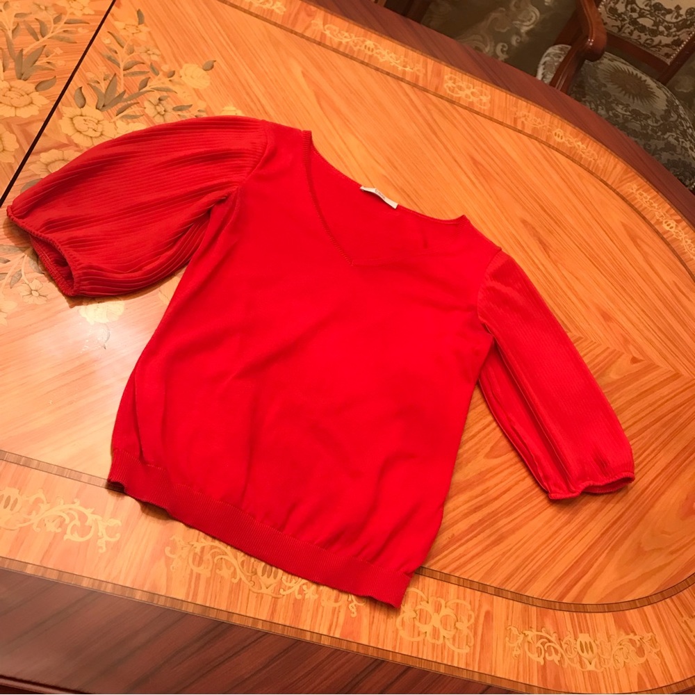 RED VALENTINO Red Knit V-neck Sweater Top with pleated 3/4 sleeves Sz.L